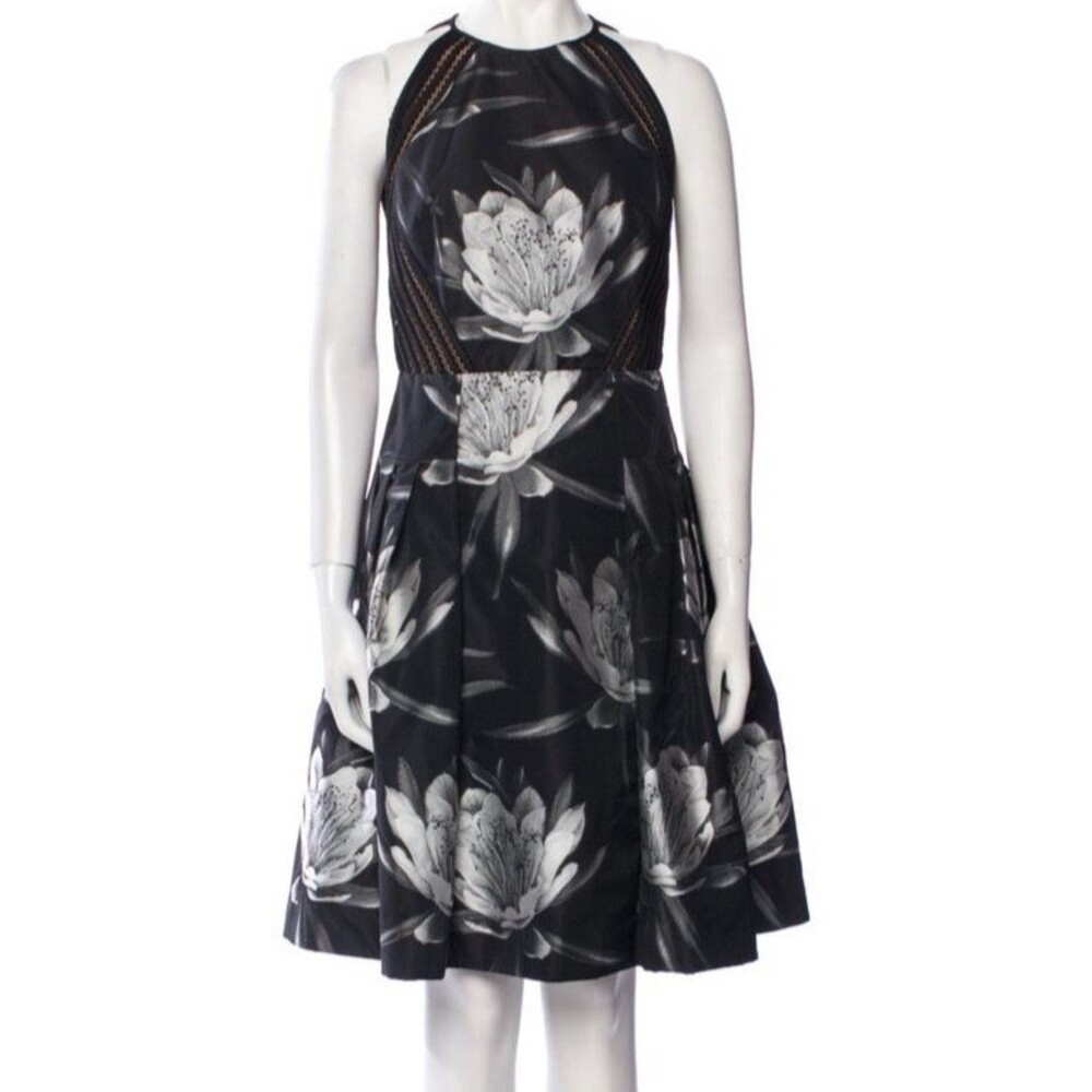 Carmen Marc Valvo Collection Black Flower High Neck Holiday Party Dress Sz 6